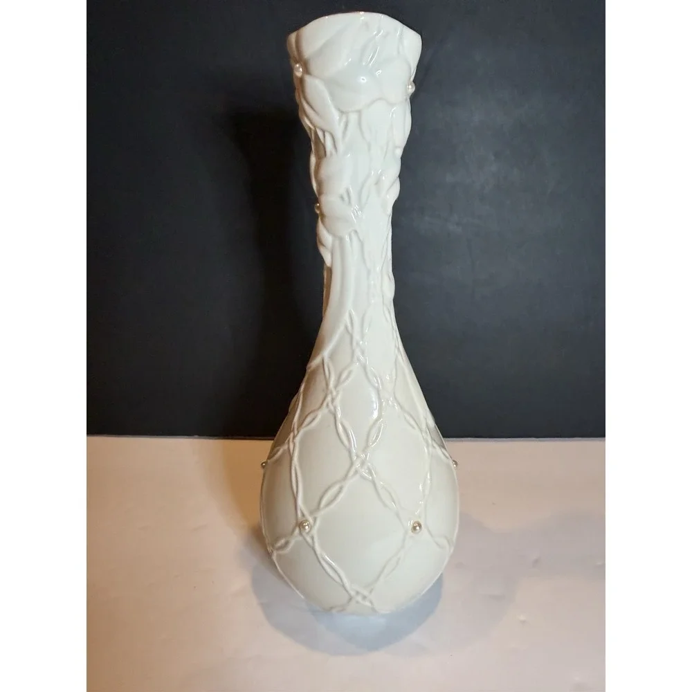 Lenox Cherish Bud Vase Ivory Porcelain Pearl Gold Trim Floral 8